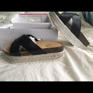 Platform shoes